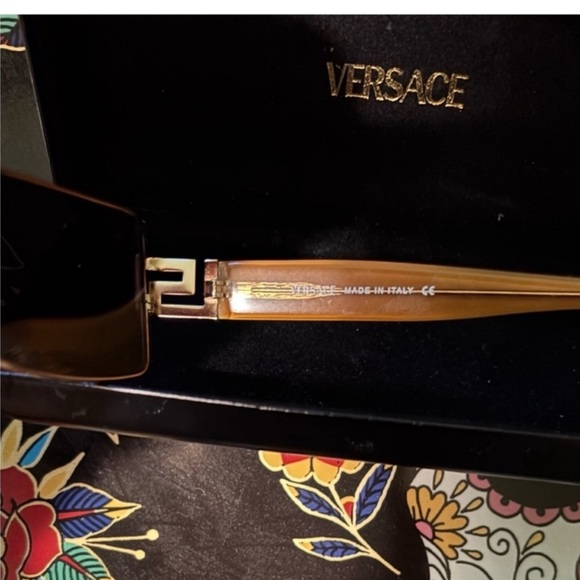 Versace Sunglasses elegant mafia boss lady vibe Crystal rhinestone sophisticated